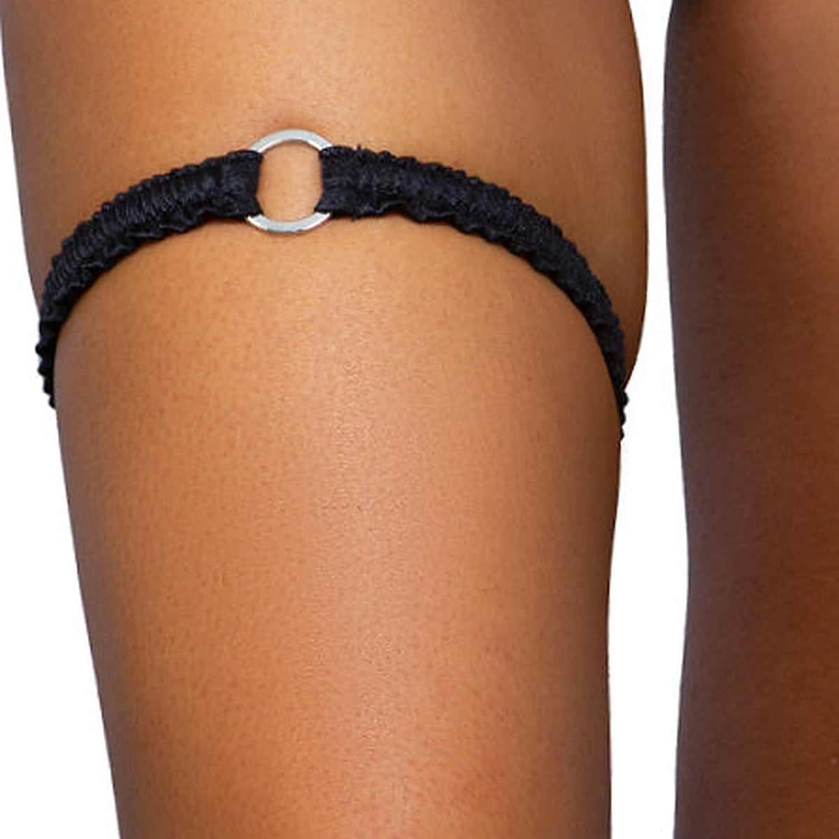 Onyx black o-ring ruched tip garter worn on the thigh, Golddiggers Boutique