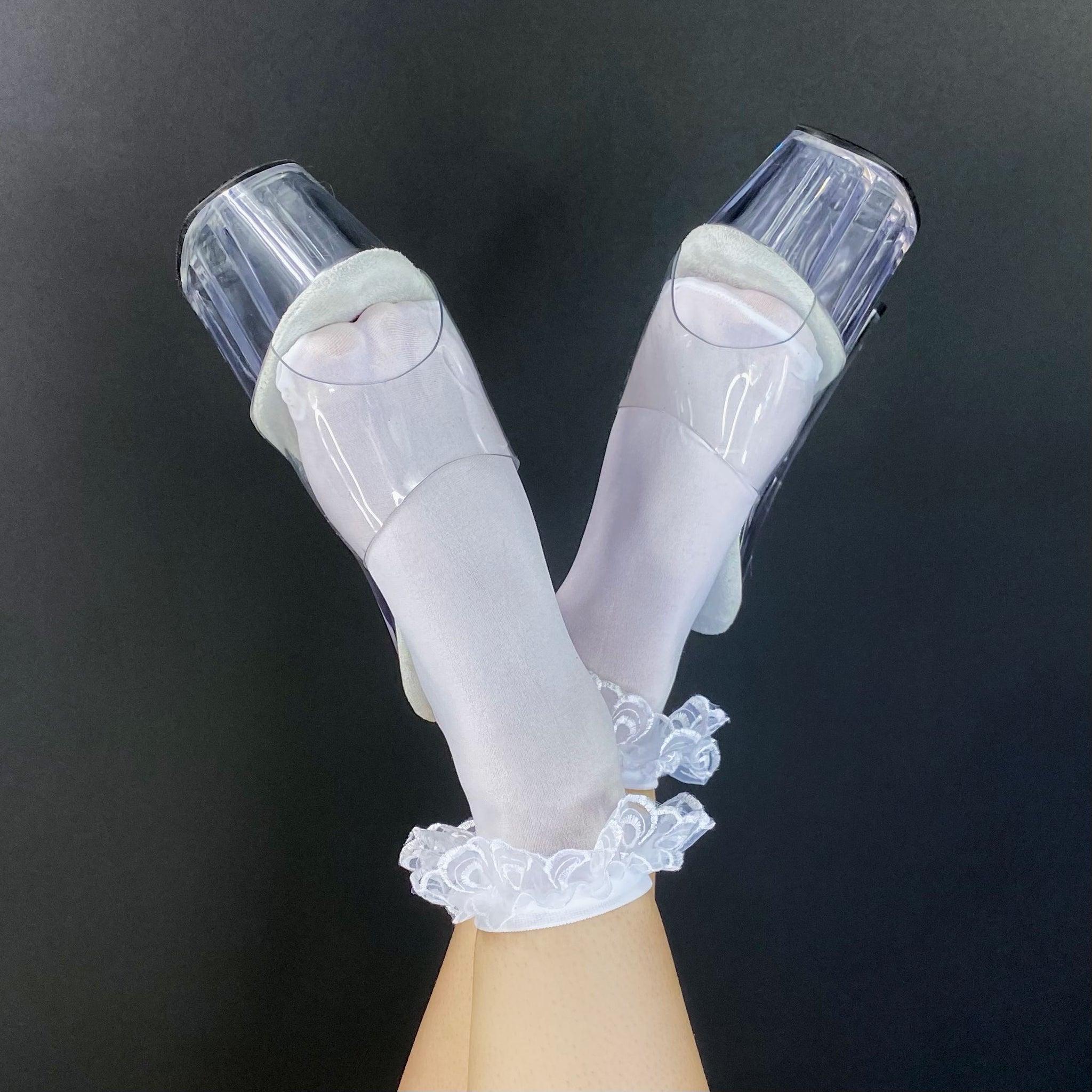 Frilly Ruffled Sweetheart Ankle Socks